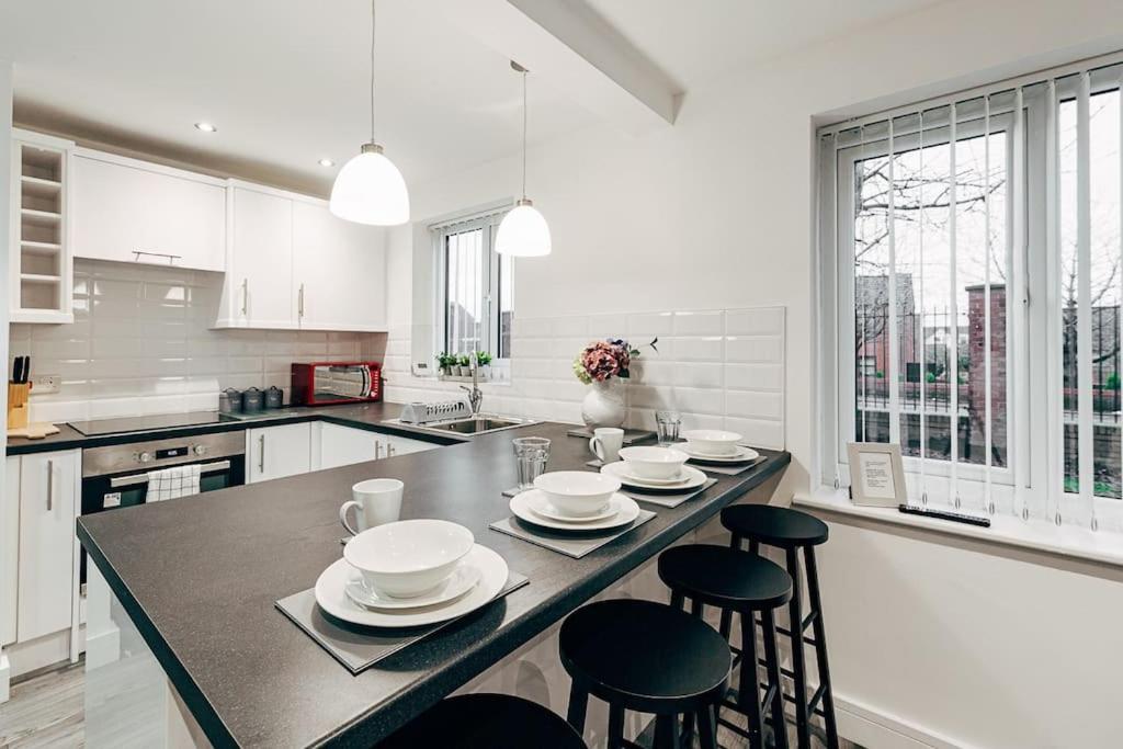 Park & Relax In 1Bd Central Liverpool Home Exteriör bild