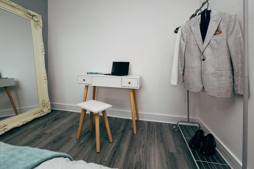 Park & Relax In 1Bd Central Liverpool Home Exteriör bild