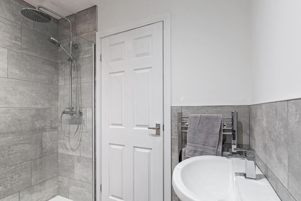 Park & Relax In 1Bd Central Liverpool Home Exteriör bild
